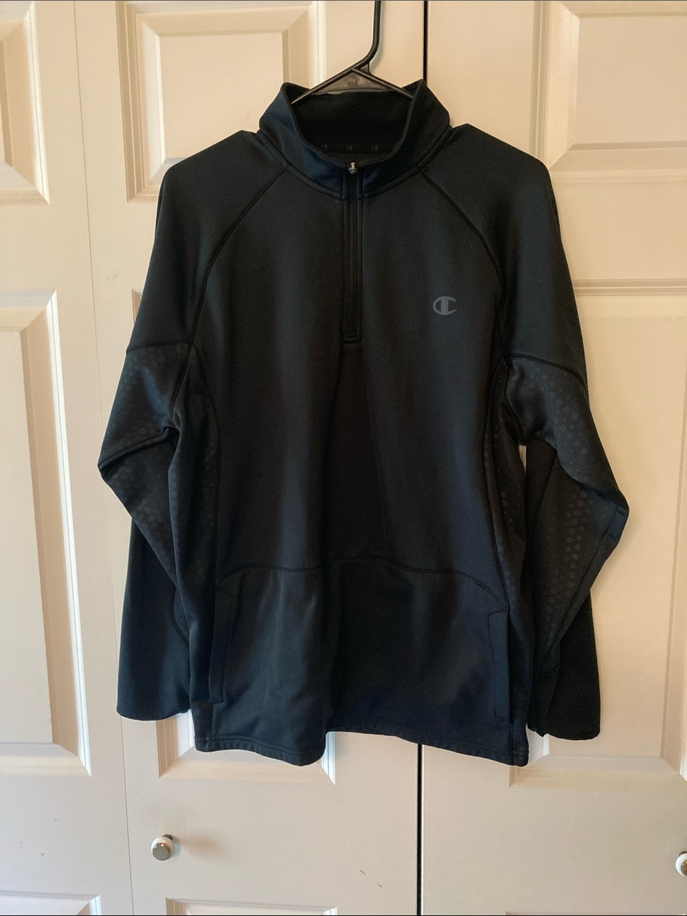 Champion Cold Weather Gear men’s M black 1/4 zip pullover hiking biking outdoors